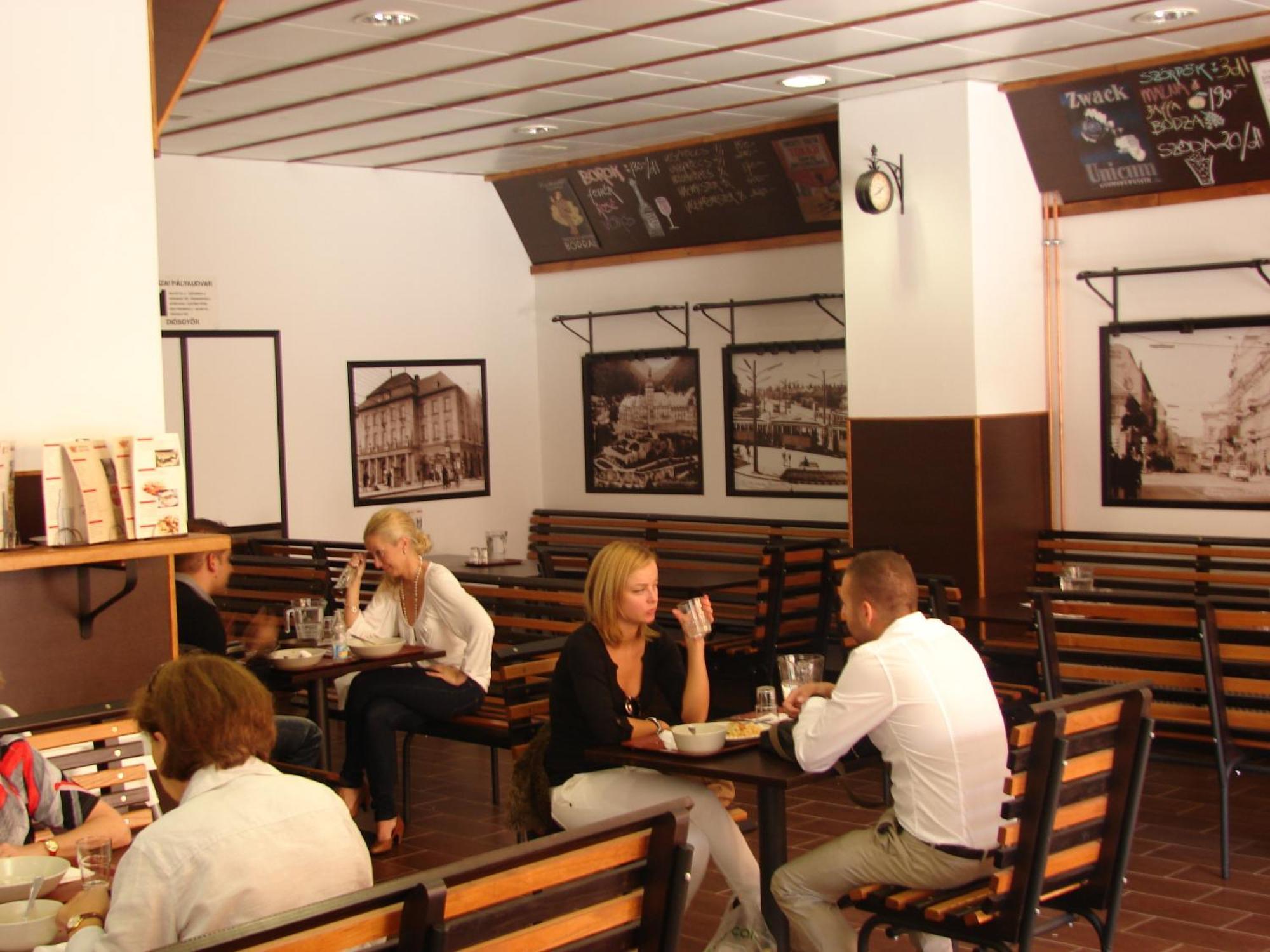 Promenade Panzio Bed and Breakfast Miskolc Eksteriør billede