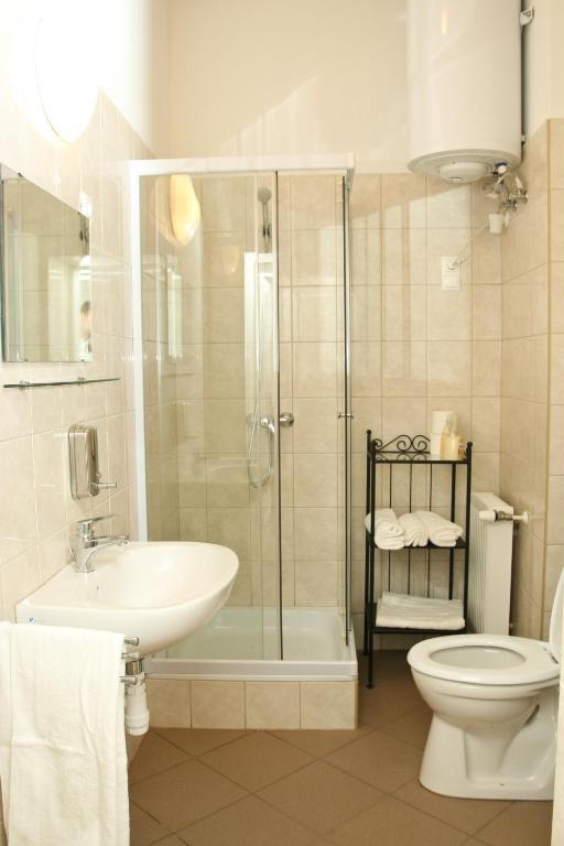 Promenade Panzio Bed and Breakfast Miskolc Værelse billede
