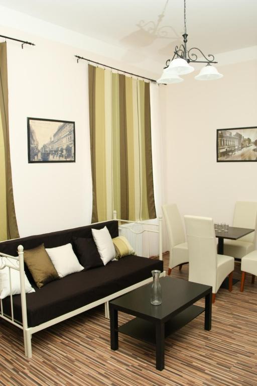 Promenade Panzio Bed and Breakfast Miskolc Værelse billede