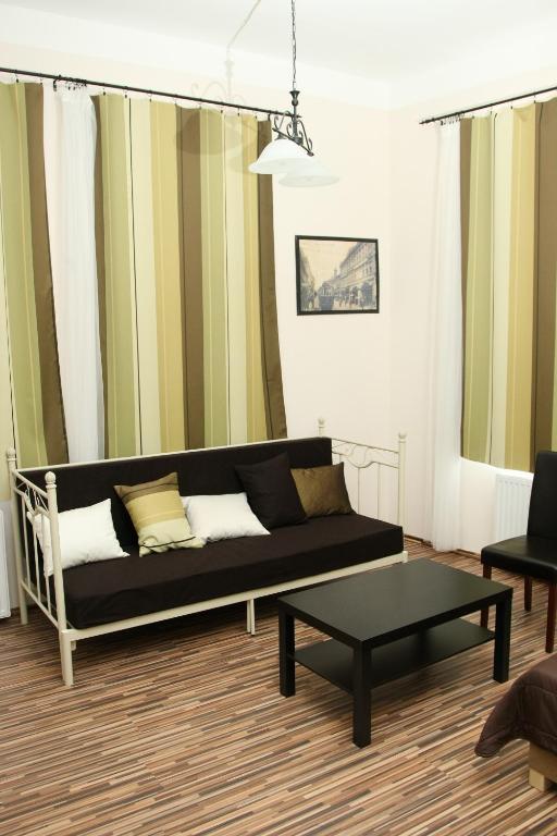 Promenade Panzio Bed and Breakfast Miskolc Værelse billede