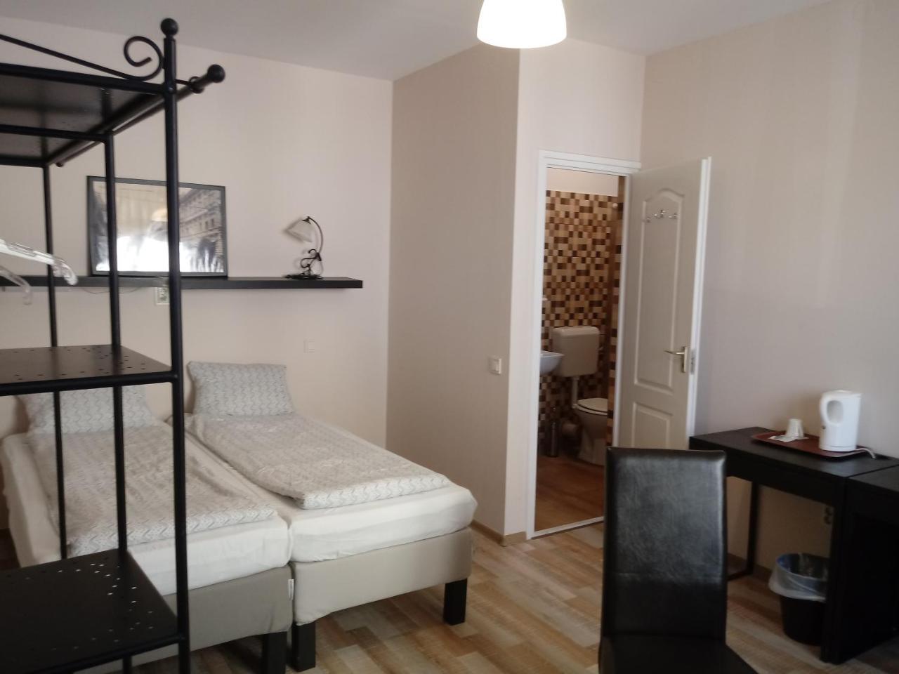 Promenade Panzio Bed and Breakfast Miskolc Eksteriør billede