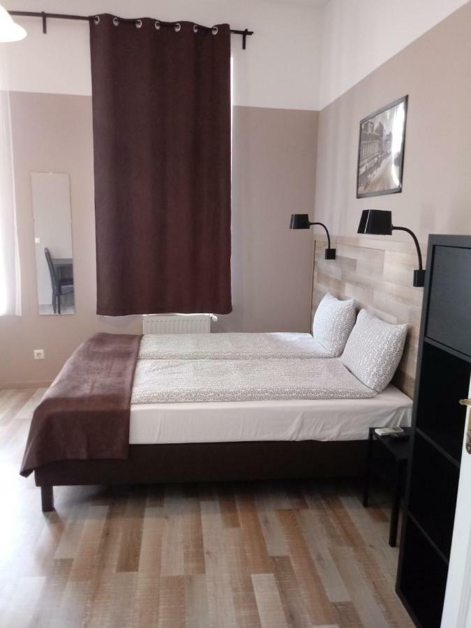 Promenade Panzio Bed and Breakfast Miskolc Eksteriør billede