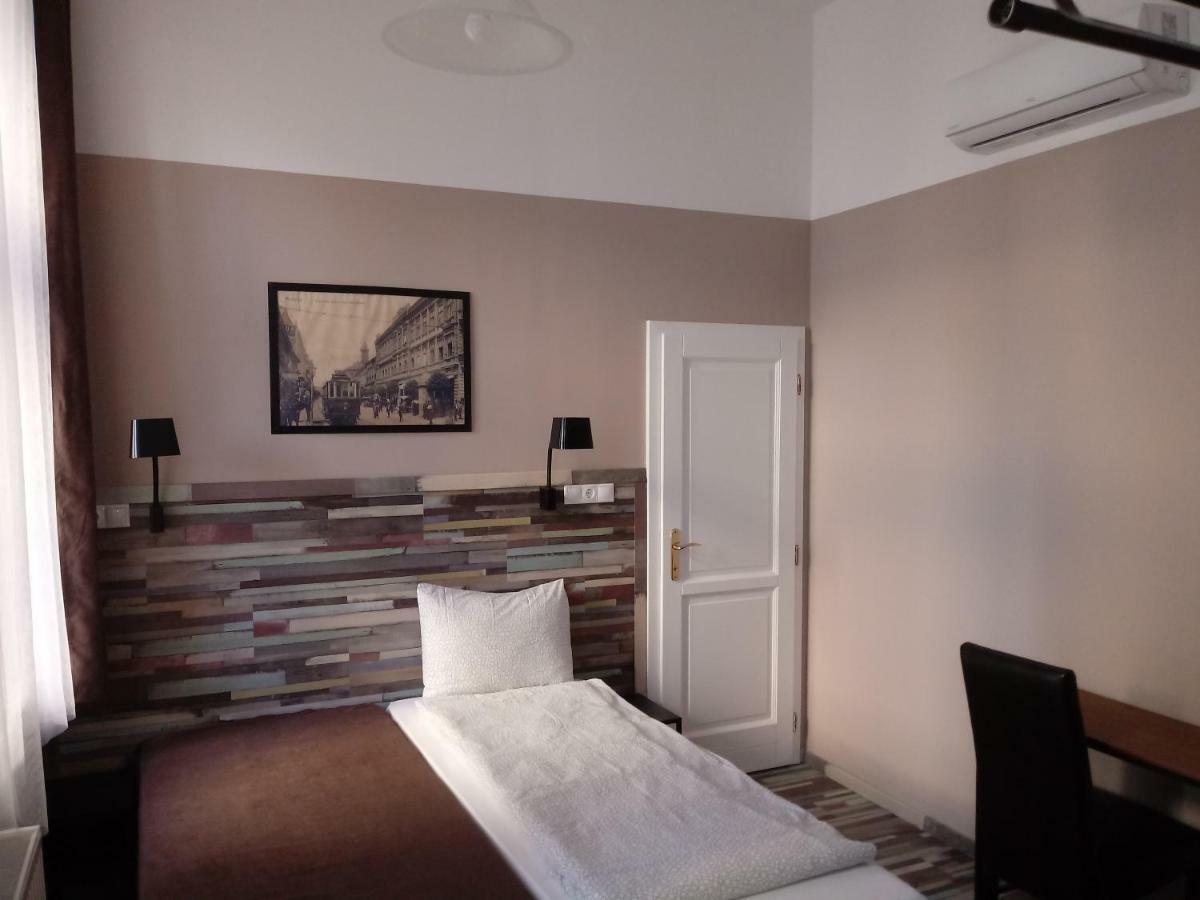 Promenade Panzio Bed and Breakfast Miskolc Eksteriør billede